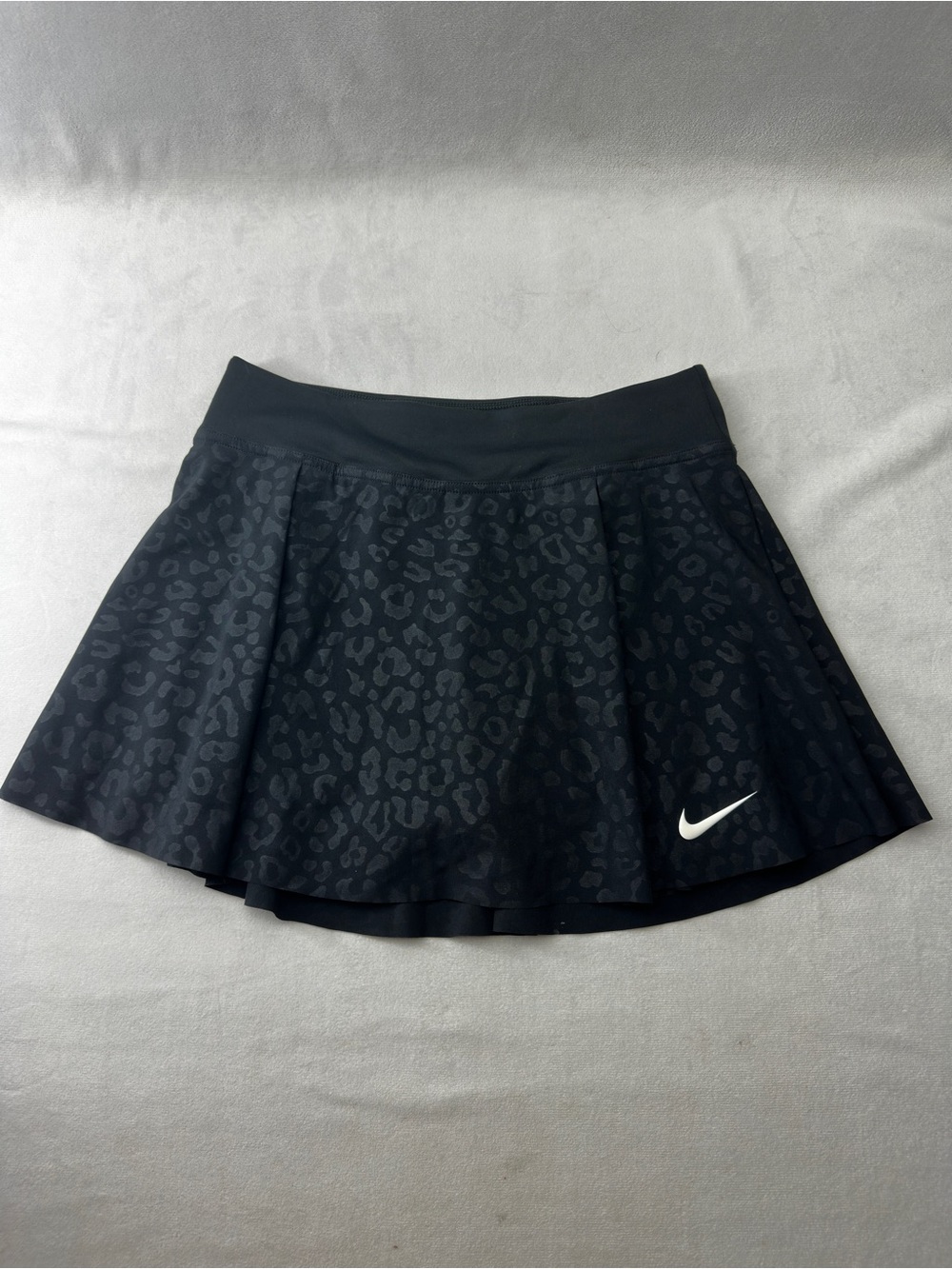 Nike Dri-Fit Mini Skort Standard Fit Short Length Cheetah Print Skirt Small